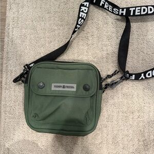 Teddy fresh crossover bag